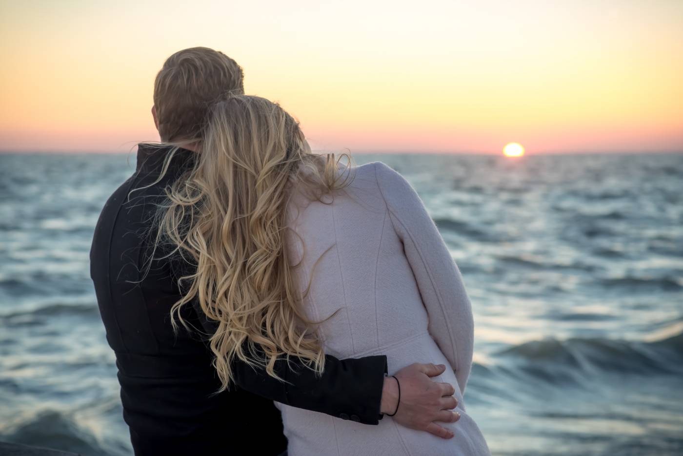 Sunset Engagement Pictures