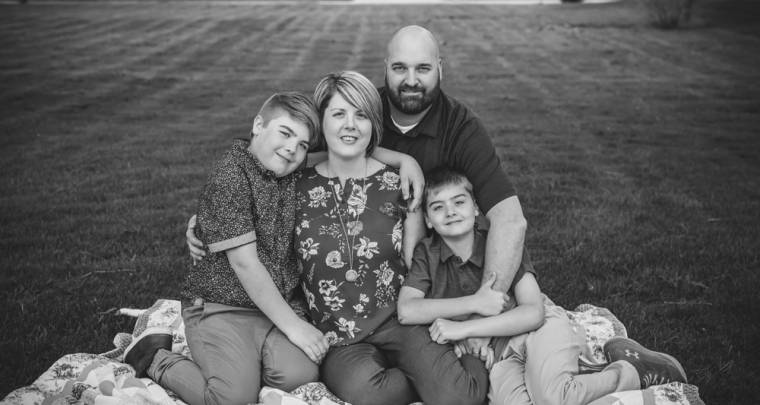 The Huys Family Photography Session | Tanya Sinnett Chatham-Kent Photographer